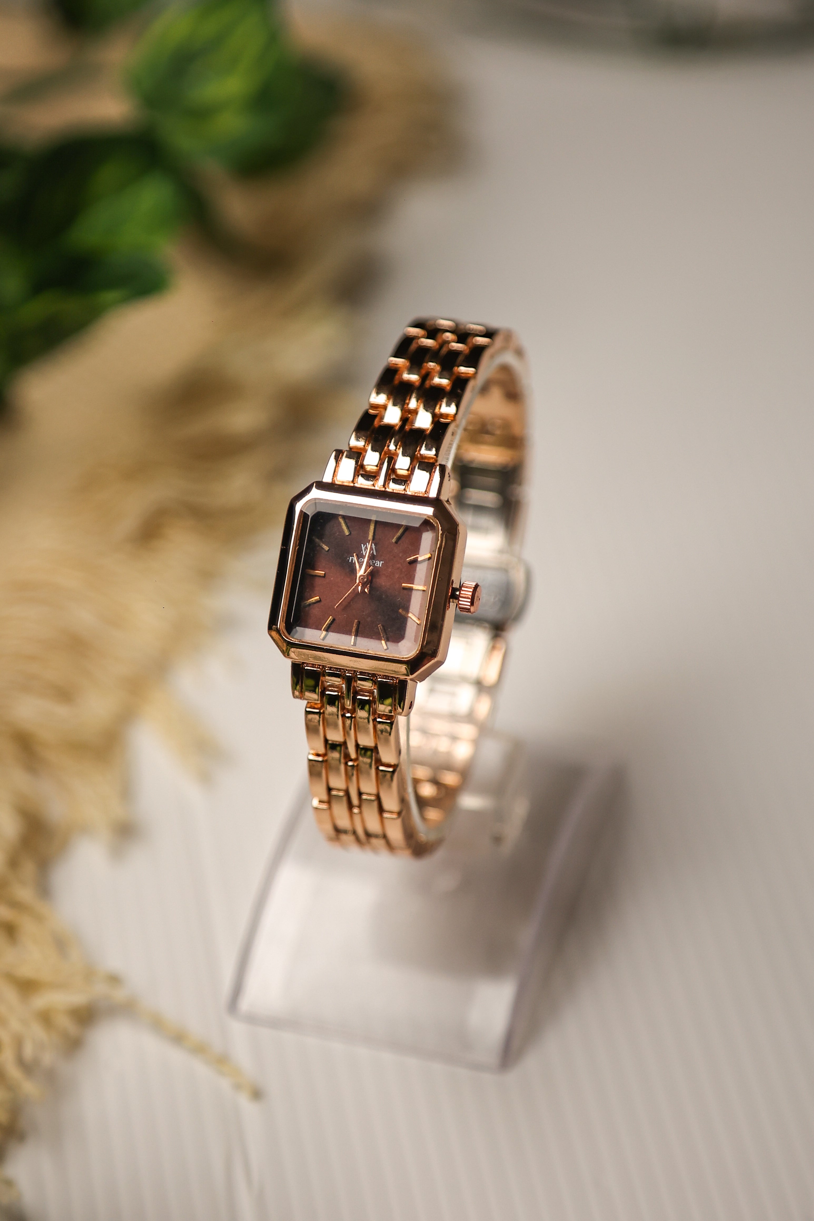 MW Mini Square Bruno Dial